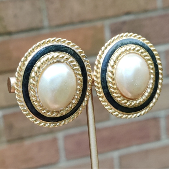 Vintage Carolee earrings - Picture 4 of 8